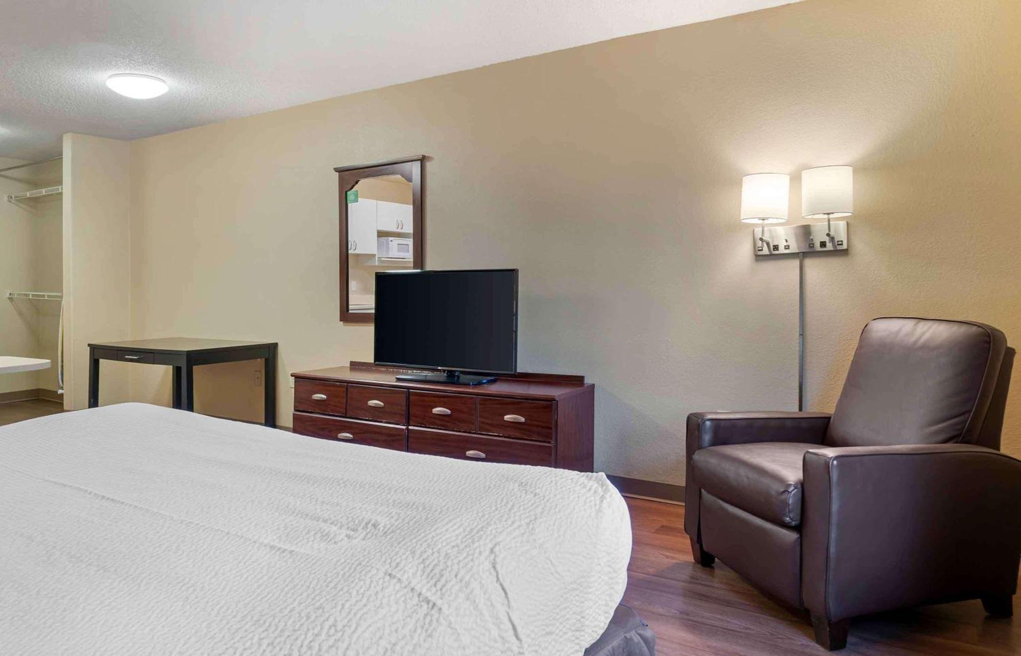 Extended Stay America Select Suites - Detroit - Novi - Haggerty Road Northville Dış mekan fotoğraf